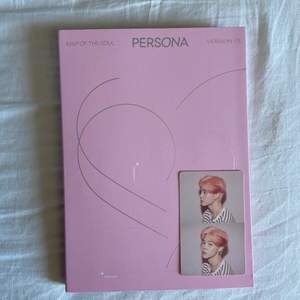 hejhej!<3 säljer mitt bts album då jag inte lyssnar på kpop på samma sätt längre, aldrig använt skivan och har kollat igenom albumet ungefär 2 gånger<3