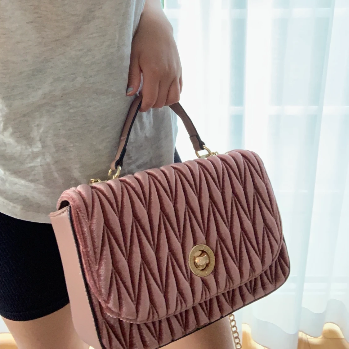 ✨💖Väska i rosa med gulddekorationer💖✨ - 91