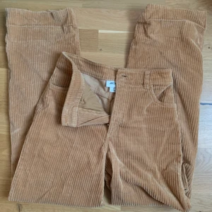 Vida manchesterbyxor  - Tyvärr för små för mig. Finns möjlighet att dela på frakt🚚❤️‍🔥