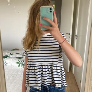 Zara tröja  - Randig stockholmstil tröja från zara 