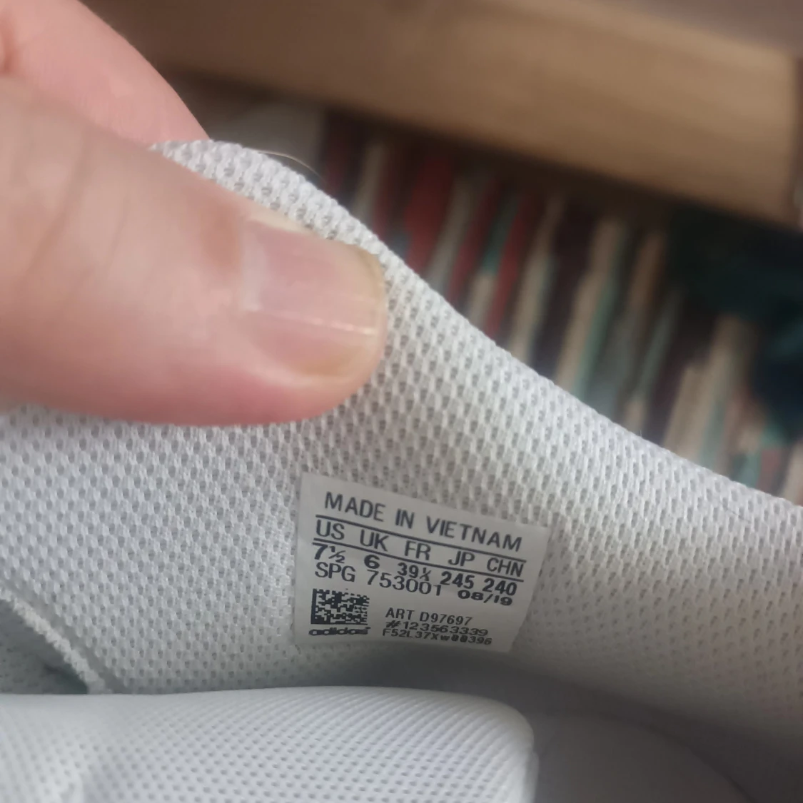 Nya Adidas skor  - 91