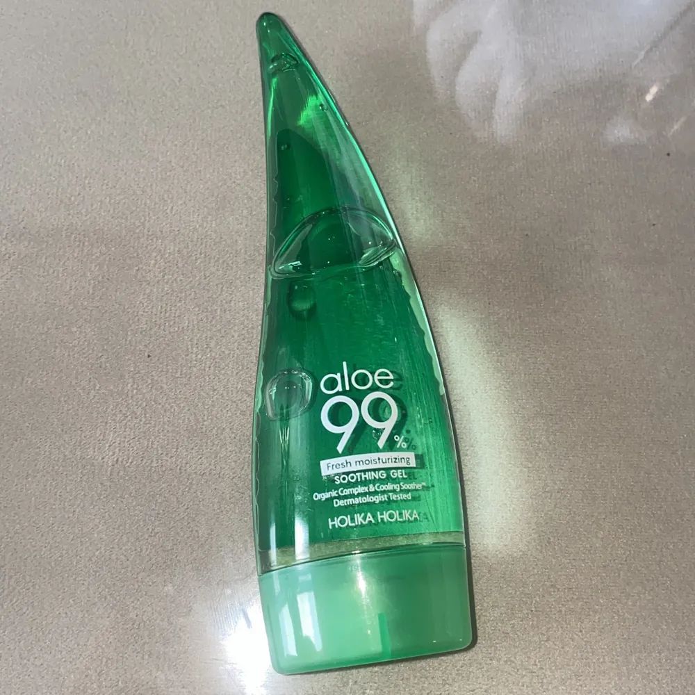 Aloe Vera Gel Cream Mycket bra för huden, ger den lyster och släthet och bevarar hyn.. Övrigt.