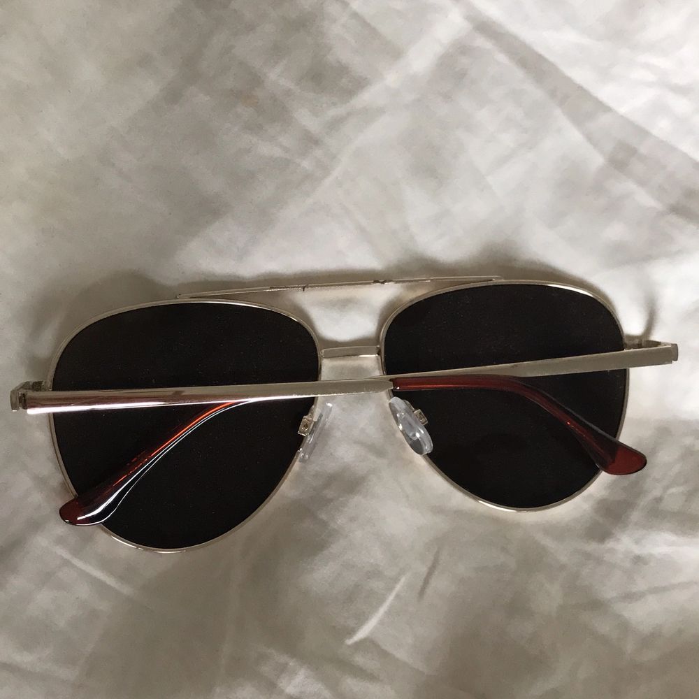 Stiliga solglasögon | Plick Second Hand