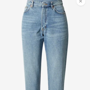 monki jeans - passar inte riktigt mig💕