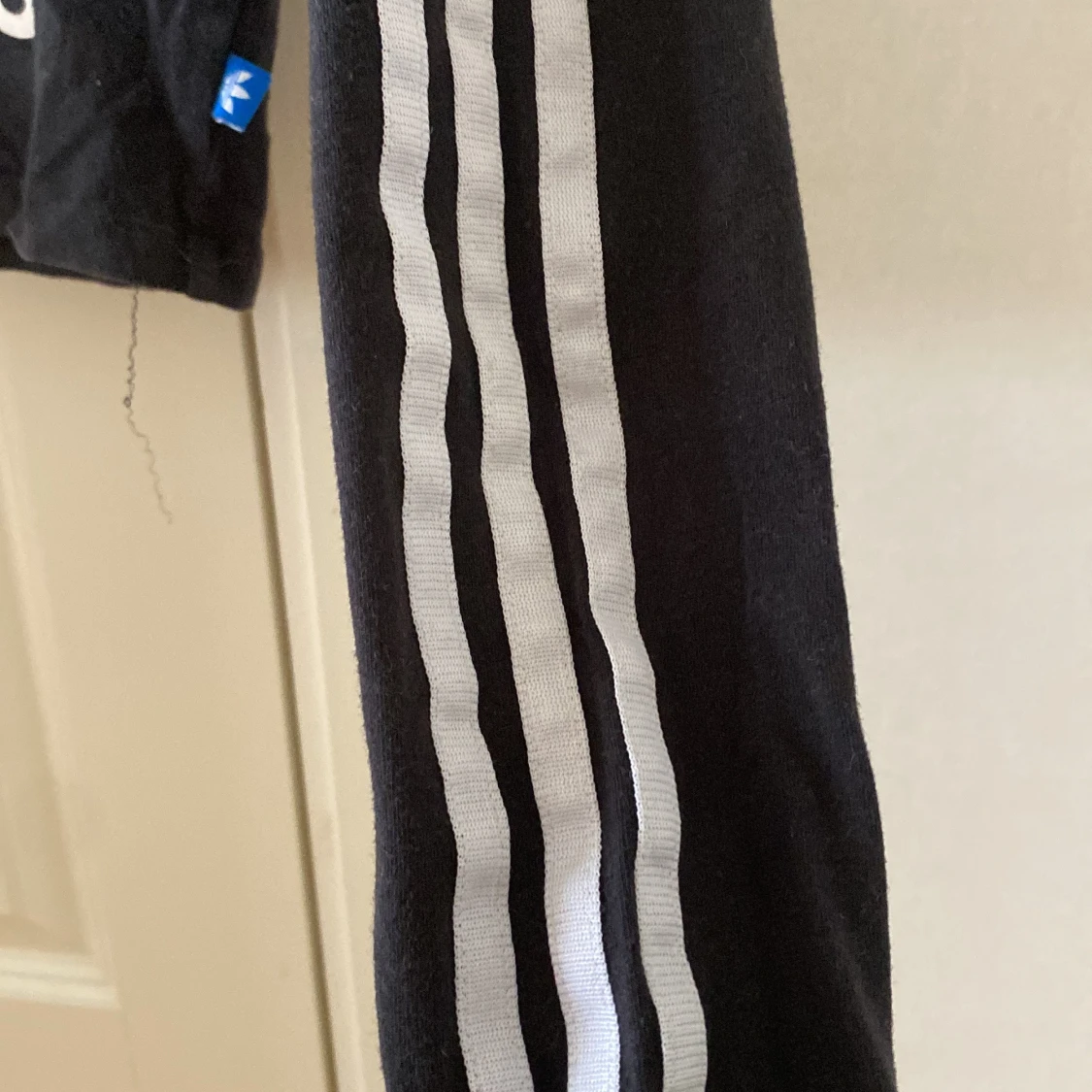 Svart Adidas tröja st dam 34 - 91