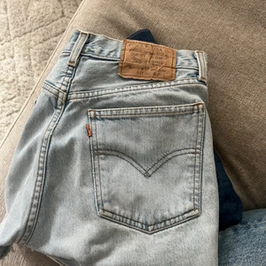 Levi shorts / levi jeans - Levi 641 shorts säljes pga ej användning St: W29, 100 kr Levi mile high super skinny jeans. St: 28, 150 kr