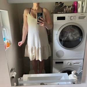 Klänning från Samsøe Samsøe  - Fin klänning från Samsøe Samsøe i väldigt fint skick 