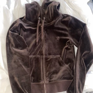 Juicy couture kofta  - Säljer även min kofta för ett lite billigare pris