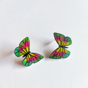 Handgjord örhängen fjäril - Handmade earrings butterflies 🦋 made with shrink plastic, painted and vanished. 