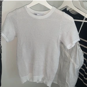 Zara tröja  - Säljer denna finna zara tröja! 