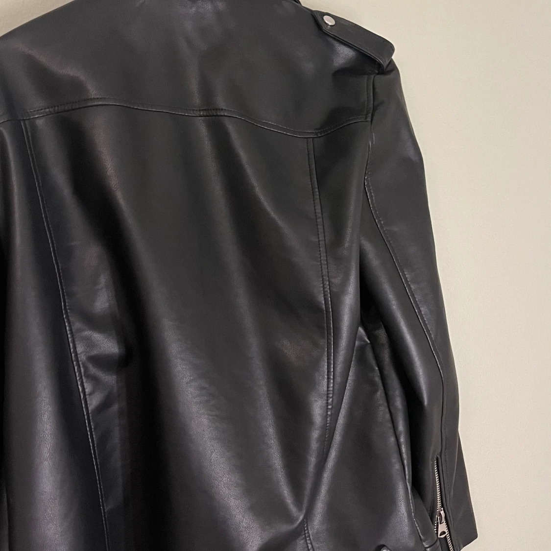 stradivarius skinnjacka  - 91