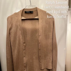 Fin stickad set - Strl xs butikspris ca 2’5