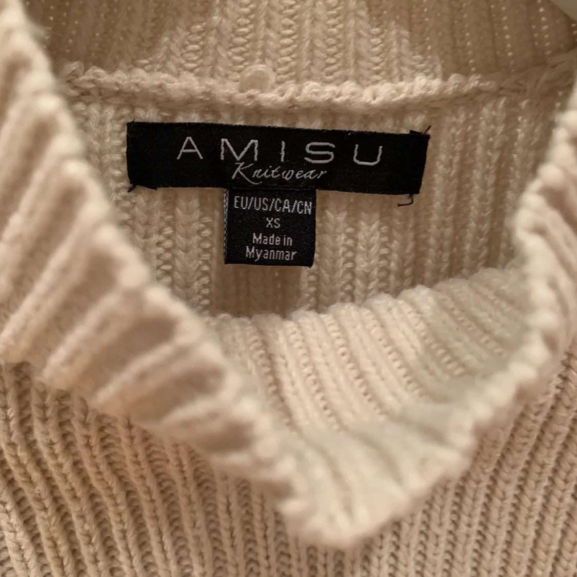 Beige stickad tröja - 1