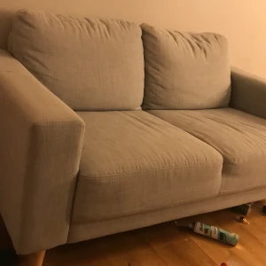Soffa - Jag säljer min soffa pågrund av att jag inte använder den. Den är i väldigt bra skick!
