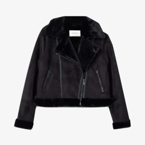 Vinterjacka stradivarius - Jättefin vinterjacka i bra skick från stradivarius. Orginalpriset är 559 kr men säljer för 200 kr! Storlek S  Betalning sker via Swish!