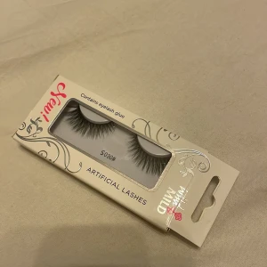 Lösögonfransar  - Från wild mild, S030#