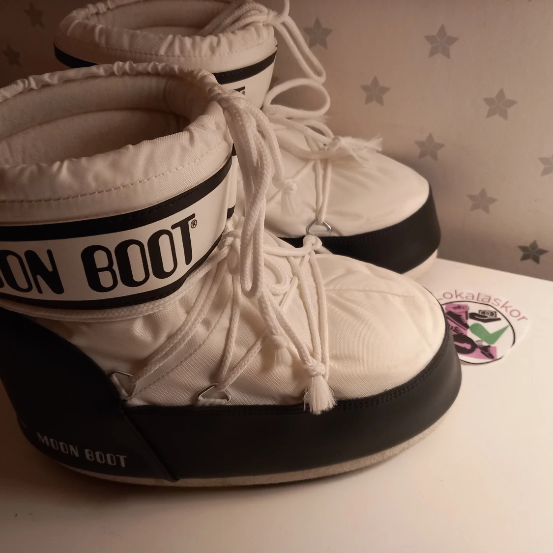 Moon boots