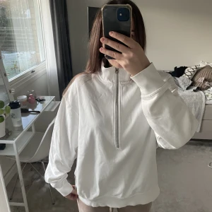Weekday - Weekday zip-Hoodie 