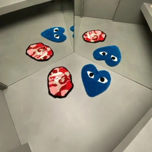 Egengjorda mattor 🧶 - Jag gör custom mattor  Om du själv vill ha en så skicka en bild på det motiv du vill ha och storleken på din matta. Du kan ha de både på golvet men också på väggen  Beställ din matta i dm 