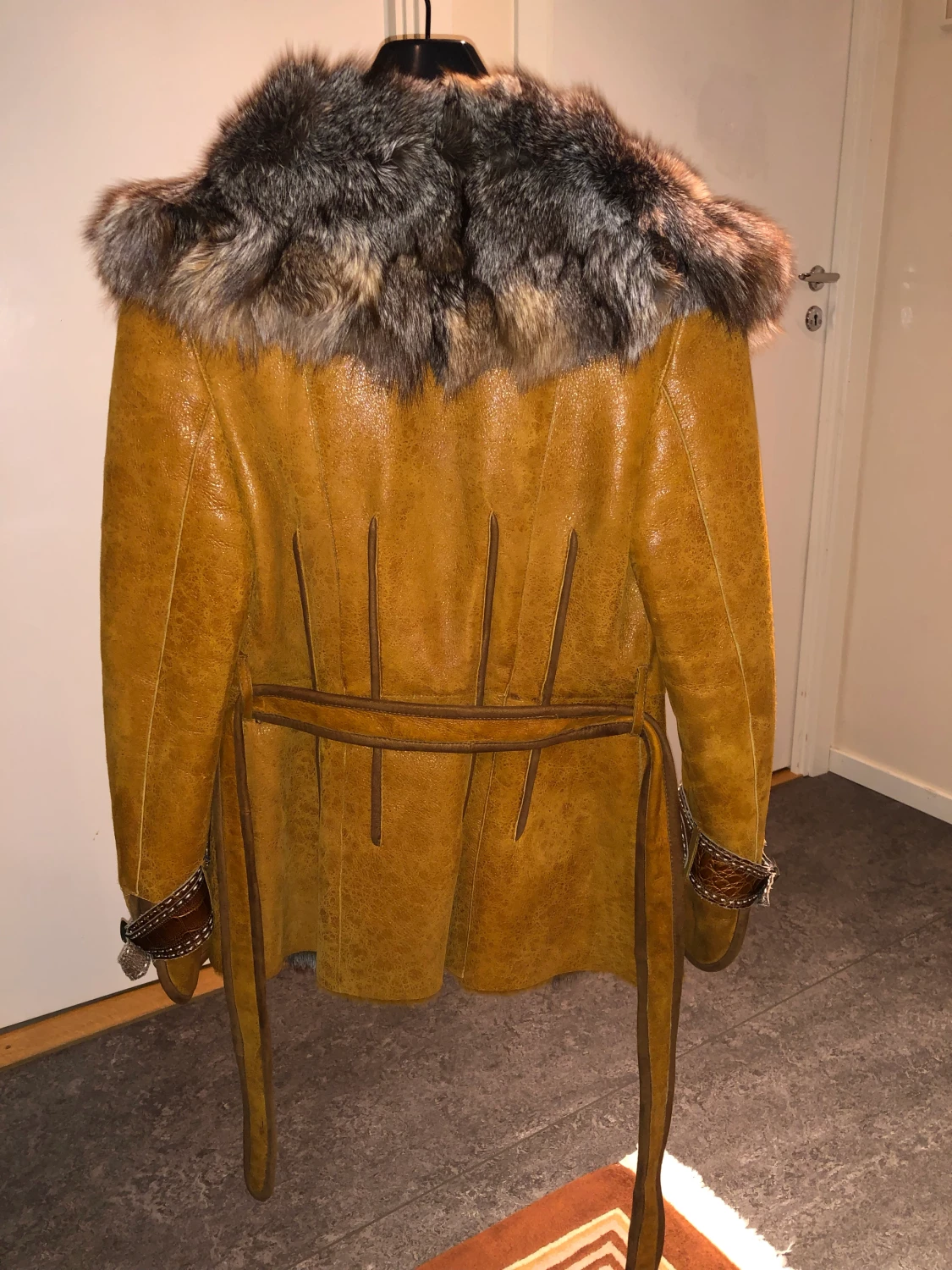 Äkta skinn och pälsjacka - 90