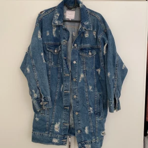 Jeansjacka  - Jeansjacka från Zara  Storlek M