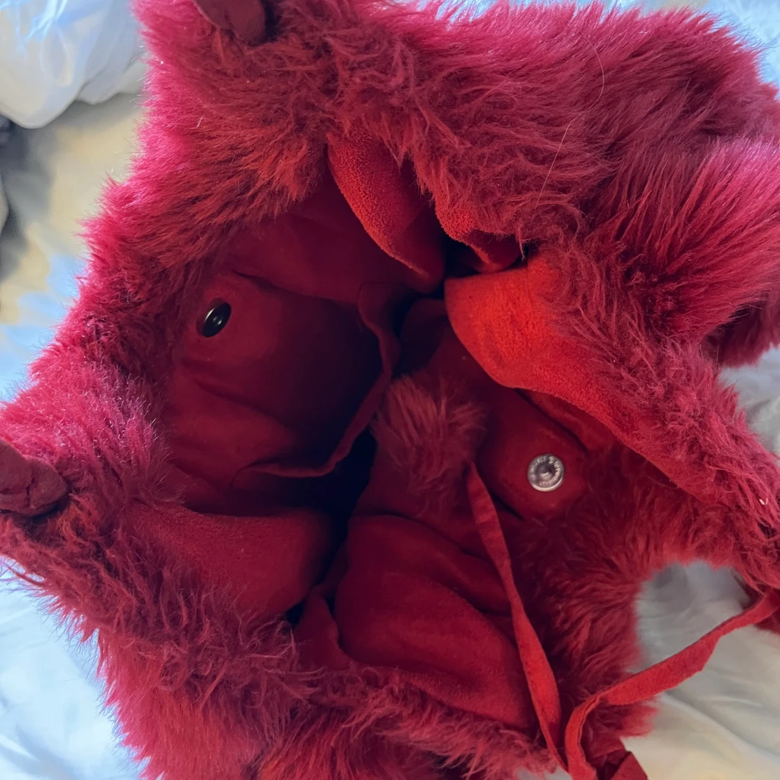 Fluffig röd väska!  - 91