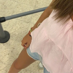 Tröja mango - Sommrigt linne från mango. Andvändt en gång