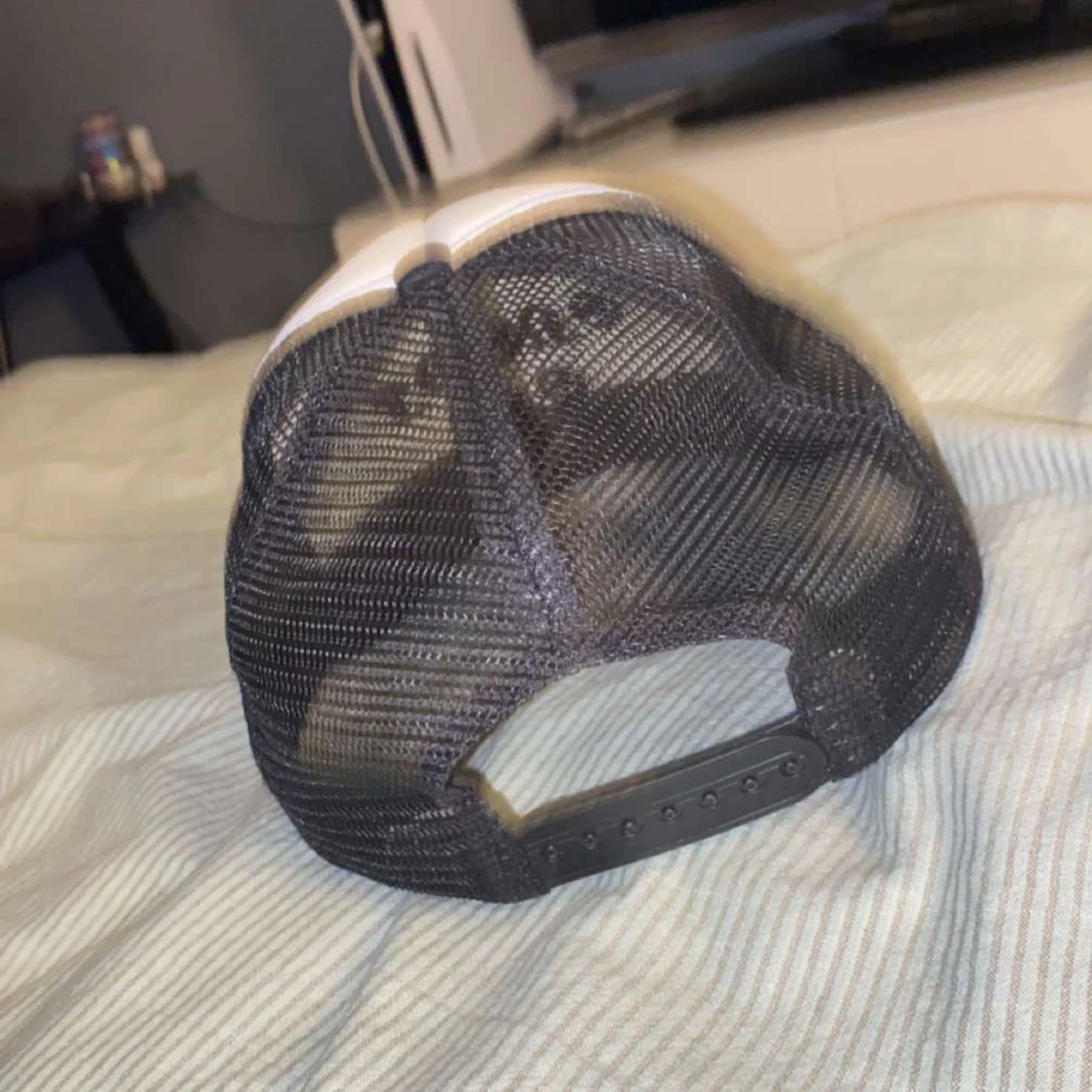 One of one keps  - 90