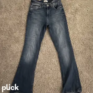 Lågmidjade jeans inge fel säljer för va för små för mig, knappt använda