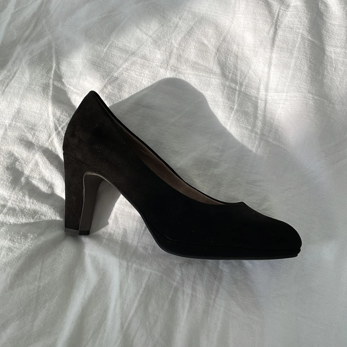 Vanliga svarta klackskor - 90
