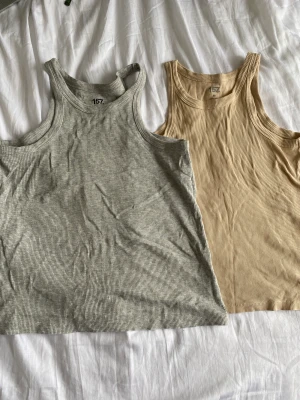 Två linnen - Två ribbade linnen💕✨