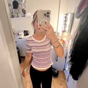 Tröja från Design By Si - randig t-shirt från Design By Si, superfin och har även varit slutsåld ett tag, kommer tyvärr inte till användning 