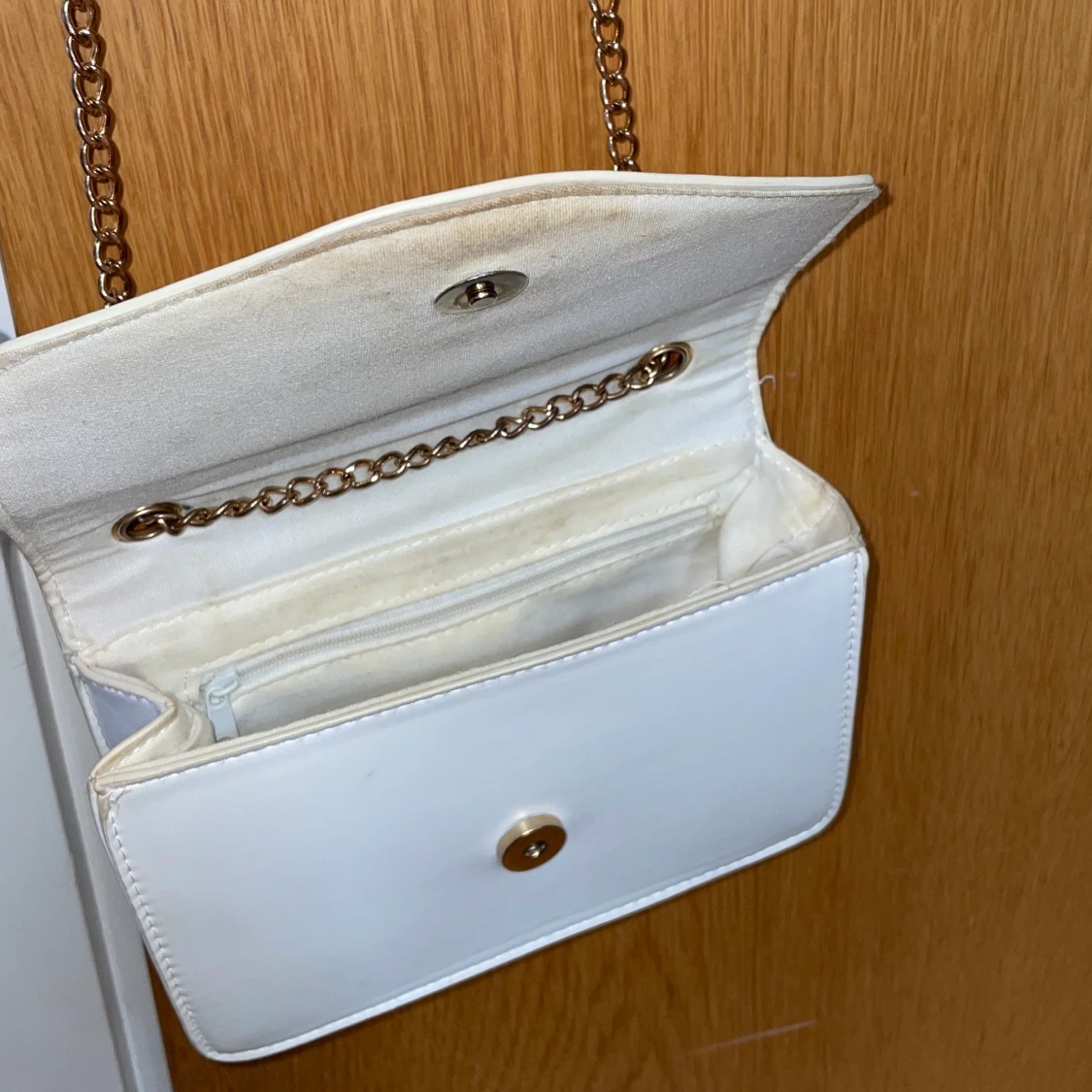 Vit handväska  - 91