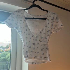 Hollister tröja - Ganska ny hollister tröja i storlek S, säljer för 80kr