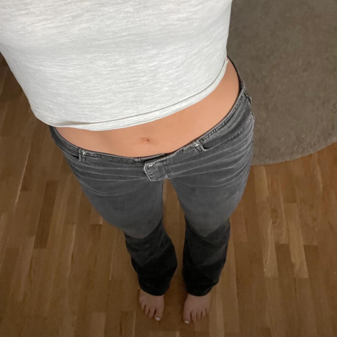 Lågmidjade svart/gråa jeans
