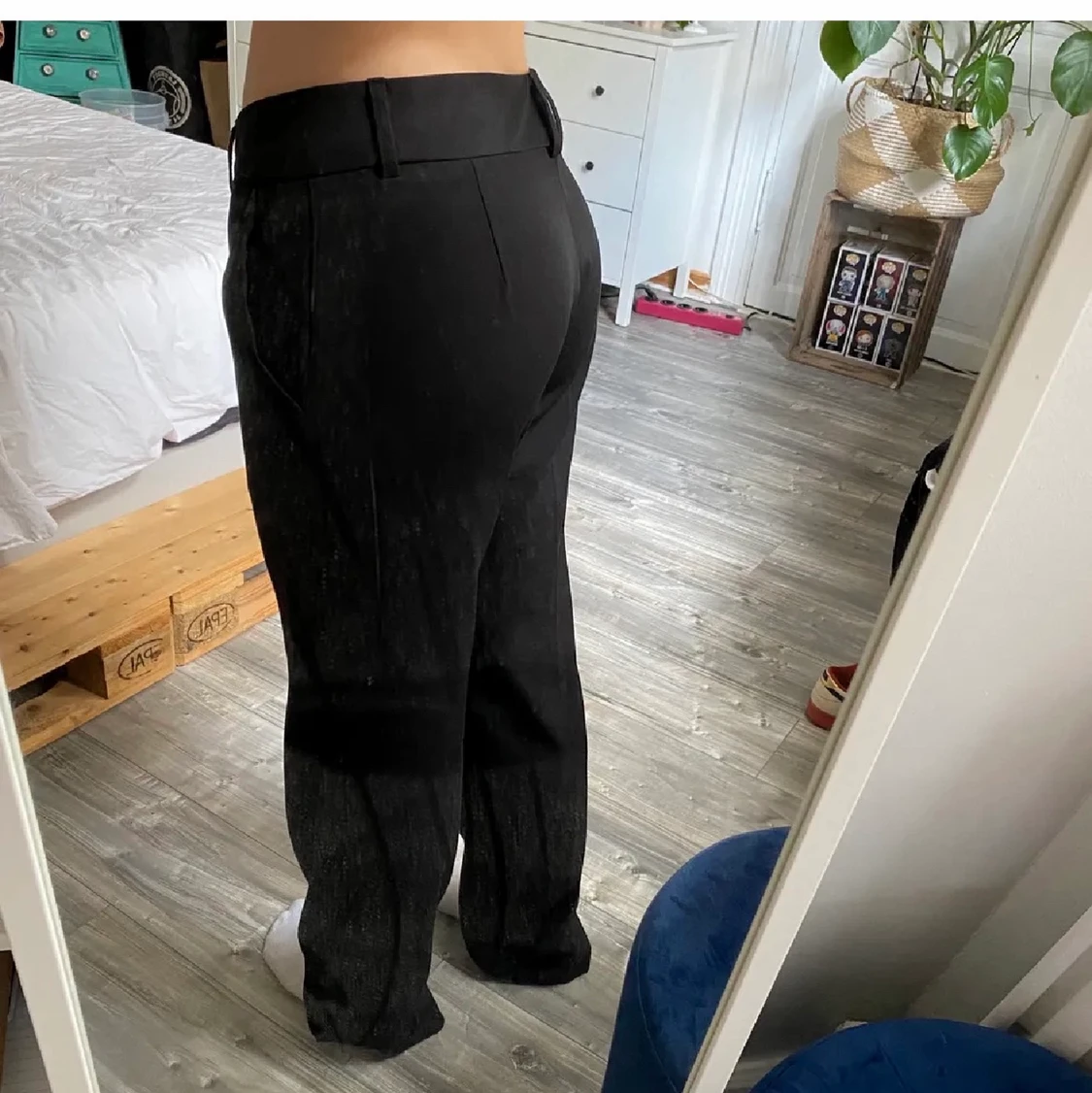 Lågmidjade kostymbyxor