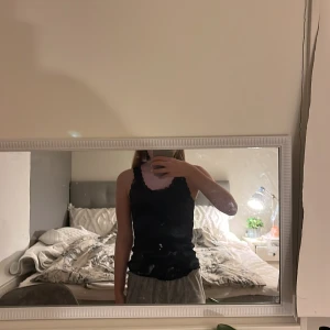 Linne - Säljer ett vanligt linne från vero Moda aldrig använd❤️