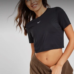 Nike crop top - nike crop top helt ny med tags! stl S i svart