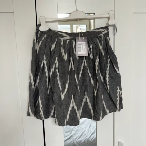 Kjol 🪙 - Kjol med fickor från Topshop 🪙