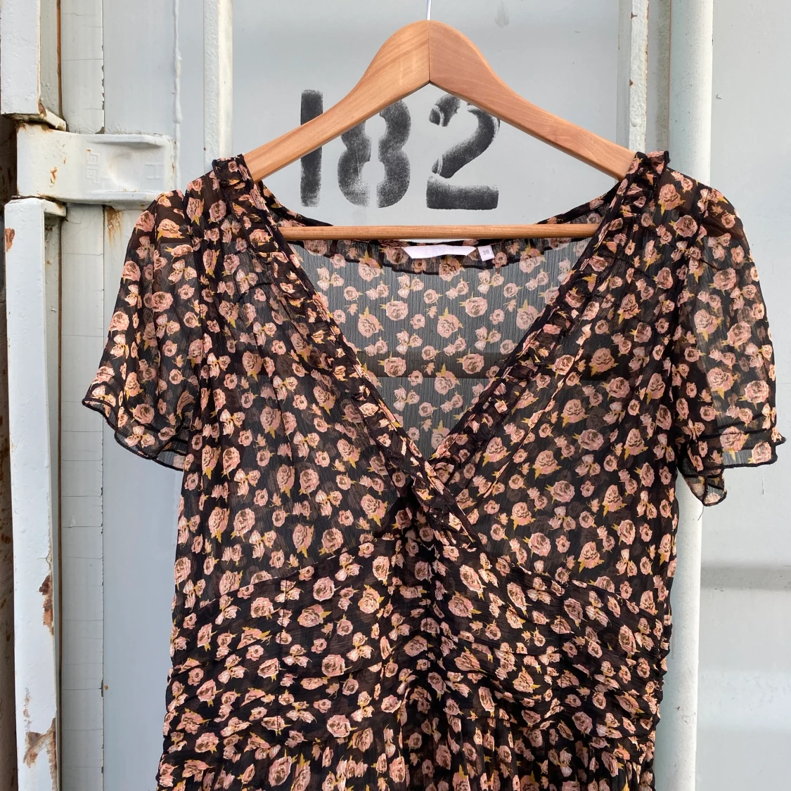 Blommig meshklänning 