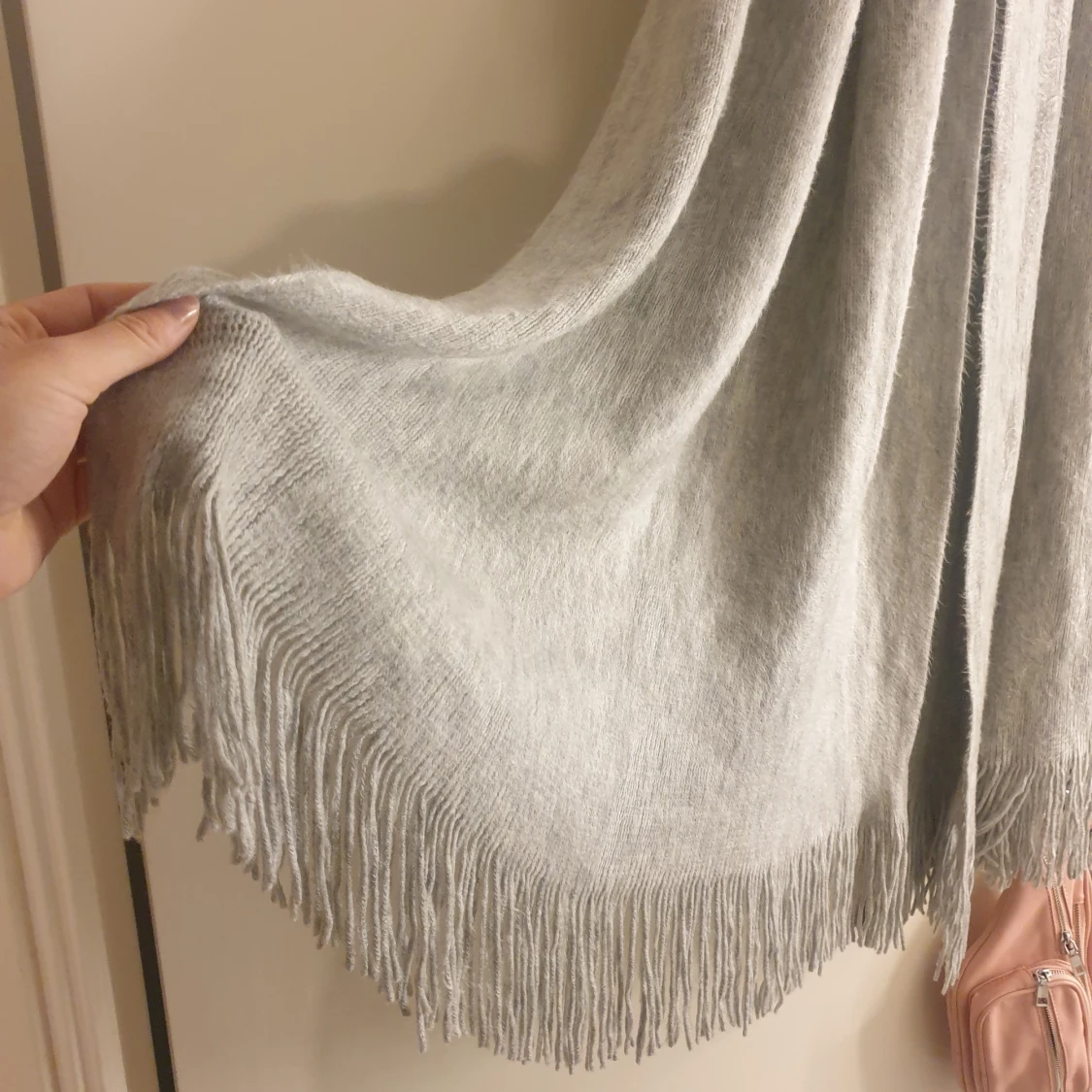 Oanvänd halsduk  - 90