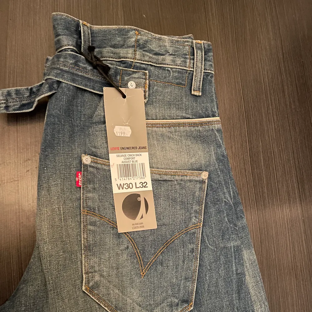 Levis Engineered jeans helt nya med lappar kvar TRADES ELLER SWISH. Jeans & Byxor.