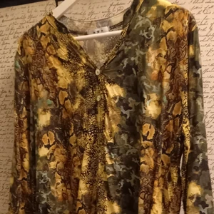 Blus - Lång blus knappt använd