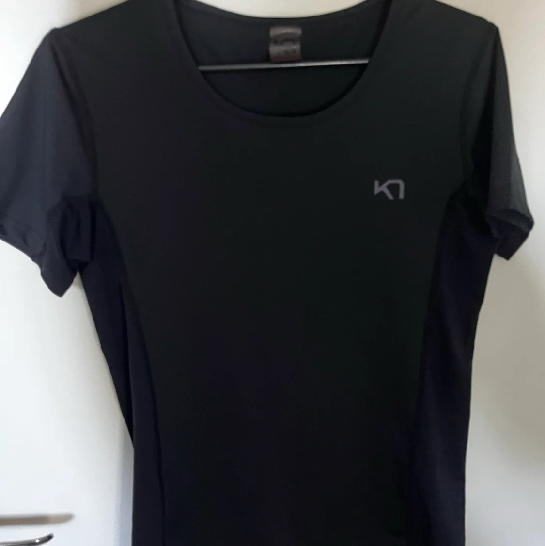 Svart tränings tröja