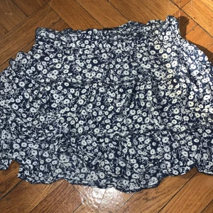 SHEIN kjol i stl xs blå - Shein kjol blå