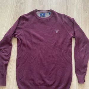 Tröja från gant stl S - Sitter tajt på mig, 183cm 83kg