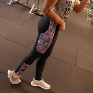 Träningstights - Sparsamt använda, i fint skick 💜