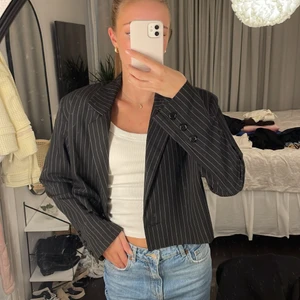 Blazer - Croppad randig blazer från motel rocks 💖