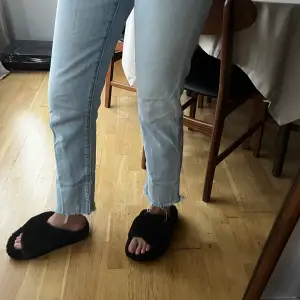 raka jeans från hm, hög midja, frakt tillkommer 