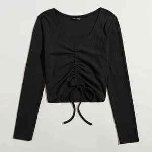 Tröja - Säljer denna tröjan då jag inte använder den längre! Nypris 79 kr. Fraktar eller möts upp i Göteborg